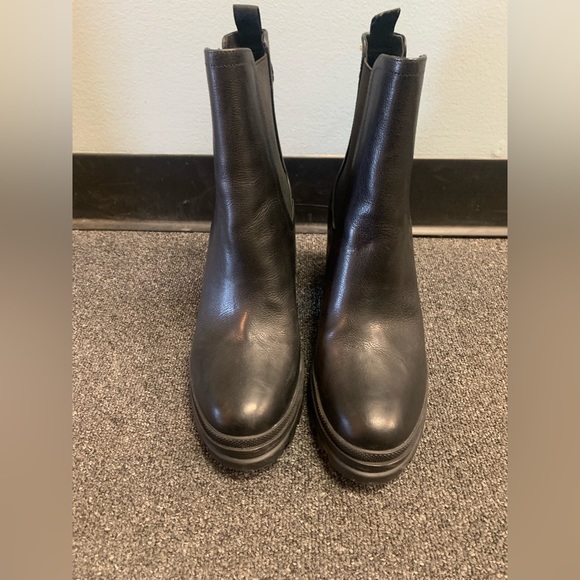 Veronica Beard boots - Picture 2 of 6